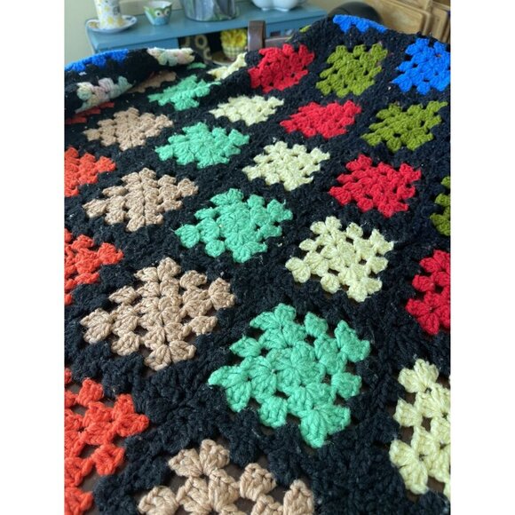 Vintage Granny Square Afghan Handmade Knitted Throw Lap Blanket - Picture 4 of 12